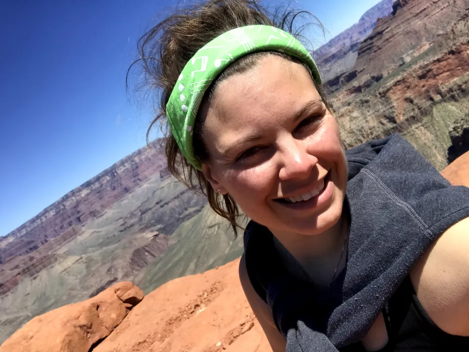 Sophie au Grand Canyon
